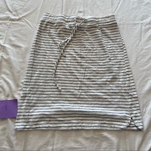 Knee length knit skirt!